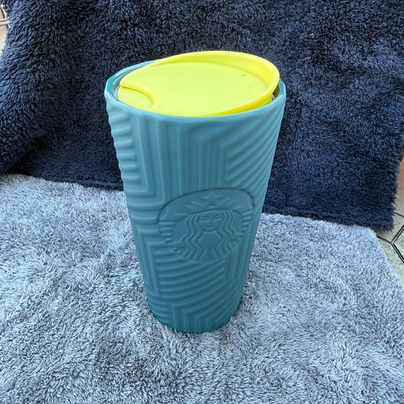 Starbucks Tumblers/Water Bottles/Drinkware - Picture 9 of 16